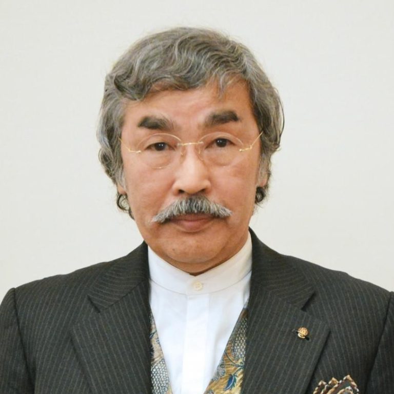 AOSAKA Hiroshi Sensei 10ème dan de la Fédération Française de Karaté et des Disciplines Associées